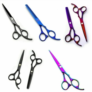 Ciseaux à cheveux professionnels en acier inoxydable à pointe acérée pour droitiers, manche long, pour usage en salon - Product Image 1