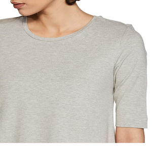 เสื้อยืดแขนสั้นทรงหลวมคุณภาพสูง ดีไซน์ใหม่สำหรับฤดูร้อน OEM ลายใหญ่  รับสกรีนโลโก้ แฟชั่นคอกลมสำหรับผู้หญิง - Product Image 4