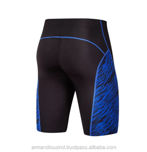 Pantalones Cortos de Compresión para Hombre con Bolsillos, Logotipo Personalizado, Ecológicos, de Secado Rápido, Transpirables, Cintura Alta Elástica, Hechos en Pakistán - Product Image 2