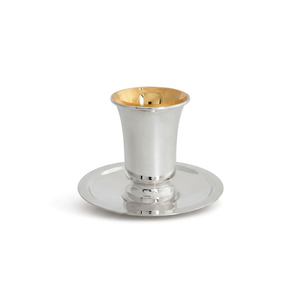 Ensemble de coupes Kiddush en or martelé au design unique avec assiette assortie – Artisanat haut de gamme, écologique, durable, couleur personnalisable, pour vin - Product Image 5