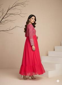 Vestido Anarkali de Georgette Rosa Bordado, Manga Larga, Cuello Barco, Largo, para Fiestas, Completamente Cosido, Vestido Étnico - Product Image 4