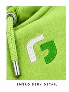 เสื้อฮู้ดผู้ชายสีเขียวมะนาว ทรงปกติ ผ้าฝ้ายฟลีซสีพื้น มีกระเป๋า โลโก้ด้านหน้า สไตล์ลำลองสำหรับฤดูใบไม้ร่วง - Product Image 2