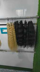 ผมต่อแบบคลิปหนีบสีบลอนด์ขาว ยาว คุณภาพพรีเมียม ผมแท้แบบหยิก ใช้งานง่ายสำหรับผู้หญิงในงานปาร์ตี้และชีวิตประจำวัน - Product Image 4