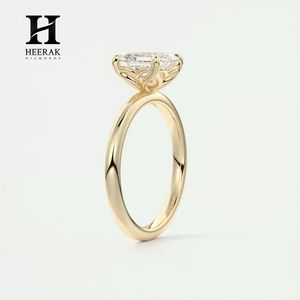 Bague de fiançailles de luxe en or jaune 18 carats avec diamant taille Asscher et diamant solitaire taille émeraude carrée cultivé en laboratoire pour femme - Product Image 4