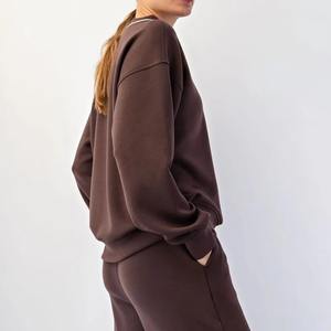 Sudadera de Mujer con Cuello en V de Alta Calidad, Logotipo Bordado en la Parte Delantera, Hecha en Pakistán, Forro Polar de Invierno, Secado Rápido, Personalizada - Product Image 3