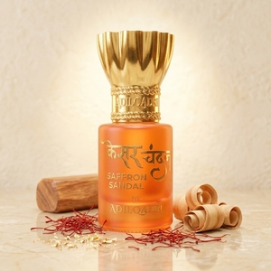 Adilqadri Kesar Chandan (Saffron Sandal) Eau De Parfum Oil 5.5 ML - Fragancia Corporal Moderna y de Tendencia con Aroma Duradero - Product Image 3