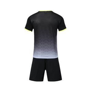 Uniformes de Fútbol de Manga Corta Transpirables de Primera Calidad, Uniforme de Fútbol de Color Sólido con Colores Personalizados en Oferta - Product Image 1