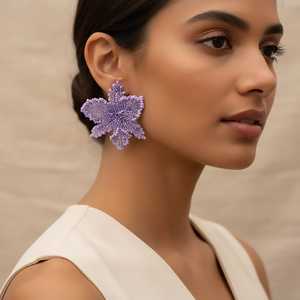 Pendientes de Flores con Cuentas de Lavanda, Pendientes Florales Hechos a Mano, Joyería Estética Elegante, Pendientes para Fiestas para Mujer - Product Image 1