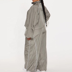 Chándal de Invierno para Mujer, Talla Grande, Diseño Personalizado, Alta Calidad, Ligero, Nailon, Hecho a Medida en Pakistán - Product Image 4