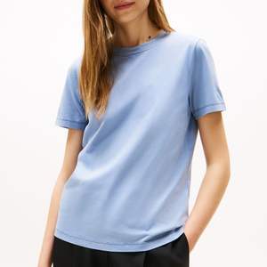 T-shirt noir en coton épais à manches courtes, coupe ajustée, haute qualité, OEM, vente en gros, personnalisé, pour femme, uni, délavé à l'acide - Product Image 2