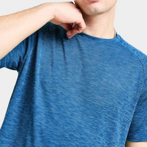 เสื้อยืดคอกลมสีพื้นผ้าคอตตอนโพลีเอสเตอร์คุณภาพสูง 100% สำหรับผู้ชาย แบบแห้งเร็ว แขนสั้น สไตล์ลำลองสำหรับฤดูร้อน รับผลิตตามสั่งขายส่ง - Product Image 4