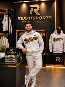 ชุดเซ็ตฮู้ดดี้ซิปพรีเมียมและกางเกงจ็อกเกอร์สำหรับผู้ชาย พร้อมโลโก้สั่งทำ ชุดวอร์มผ้าฟลีซ เสื้อสเวตเชิร์ต ชุดกีฬา จากผู้ผลิต - Product Image 5