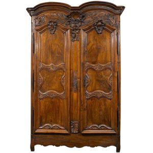 Armario de Madera Maciza de Lujo Hecho a Mano con 2 Puertas, Tallado Ornamentado Estilo Rococó Francés, Armario Antiguo de Nogal - Product Image 1