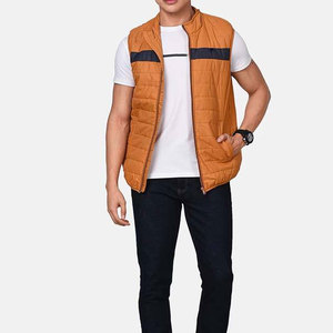 Veste matelassée à capuche orange pour homme, fermeture éclair, col montant, doublure en polaire, matière polyester/nylon, vêtement décontracté d'hiver - Product Image 1