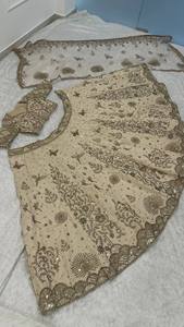 Lehenga Choli de Seda Crema para Mujer con Dupatta Bordada, Traje Tradicional Indio Pakistaní para Boda, Largo hasta el Suelo, Corte Holgado - Product Image 6