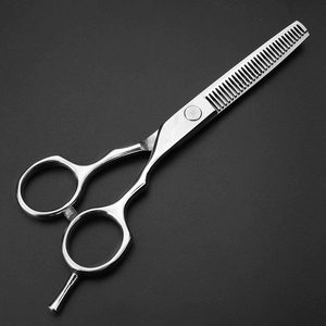 Kit d'outils de toilettage professionnel de qualité supérieure, ciseaux de coupe et d'effilage de cheveux à bord tranchant de 6,5 pouces avec peigne et épingle à cheveux - Product Image 6