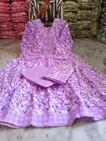 Ensemble Kurta Anarkali pour femmes, long, en toile imprimée de fleurs brodées, en coton non tissé, avec pantalon et dupatta |   Vêtements ethniques |   Taille Plus 3XL-6XL