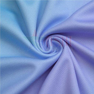 Conjunto de Uniforme de Fútbol Personalizado para Hombre, Tallas Grandes, Ecológico, de Secado Rápido, Transpirable, con Impresión por Transferencia de Calor, Diseño Moderno para Deportes de Equipo - Product Image 5