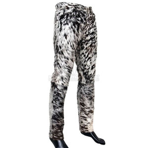 Pantalón de cuero con pelo sintético para hombre, de textura suave y corte ajustado, ideal para la moda outdoor. - Product Image 3