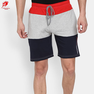 Shorts décontractés pour hommes, coupe ample, en tissu de coton doux, offrant un confort tout au long de la journée et une liberté de mouvement facile. - Product Image 1