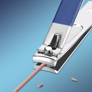 Kit de manucure de qualité salon de luxe 12 pièces avec coupe-ongles 4 en 1 en acier à haute teneur en carbone pour une durabilité et un usage professionnel - Product Image 2