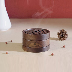 Brûleur à Bakhoor Rond en Bois Moderne, Support d'Encens Arabe Oud Multi-Niveaux avec Couvercle Supérieur Sculpté à Fentes pour l'Encens - Product Image 1