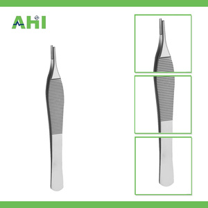 Pinzas Quirúrgicas Dentadas de Acero Inoxidable Adson de Calidad Premium, Certificadas CE, Uso en UCI, Clase I, Hechas en Pakistán - Product Image 3