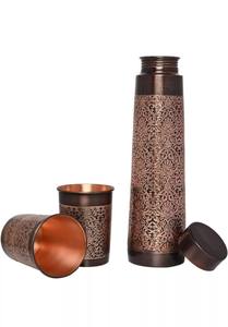Ensemble cadeau de bouteille d'eau en cuivre pur martelé de luxe avec deux gobelets, bouteille à boire ayurvédique pour la maison et la salle à manger - Product Image 4