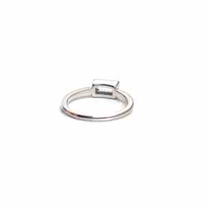 Anillo Minimalista de Plata de Ley 925 Chapado en Oro de 14K con Aguamarina en Corte Baguette para Mujer, Aniversario de Compromiso - Product Image 6