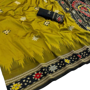 Sari de Seda Pura Patola Tejido a Mano con Pieza de Blusa Sin Coser |   Colección de Tejidos Tradicionales Amarillos de Diseño a Precio de Mayoreo - Product Image 2