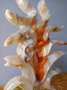 Lampe Sculptée en Onyx Pleine Lune, Pierre Naturelle Faite à la Main, Décoration d'Intérieur Unique, Éclairage Ambiant, Idée Cadeau Zen - Product Image 3