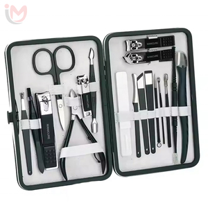 Ensemble de manucure professionnel 18 pièces, étui texturé crème, kit complet de grattoirs à pédicure en acier inoxydable, kit de toilettage - Product Image 4