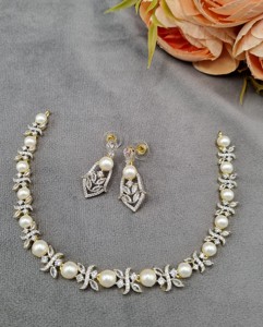 Parure Collier Plaqué Or Ornée de Perles et de Diamants Américains avec Boucles d'Oreilles en Pierre Taille Marquise Scintillante – Fournisseur de Parures de Bijoux AD - Product Image 2