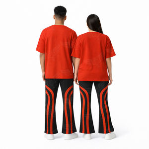 Conjunto de Camiseta Gráfica Unisex y Pantalones Anchos, Camiseta Oversize con Pantalones Anchos Estampados, Ropa Urbana de 2 Piezas - Product Image 2