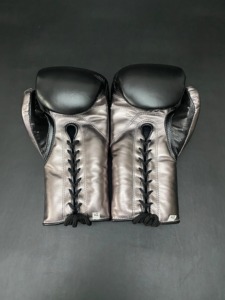 Wholesale Manufacturers Black and Tan No Boxing No Life Boxing <b>Gloves</b>, No Boxing No Life Lace Up Boxing <b>Gloves</b> - Product Image 2