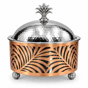 Casserole en métal de style classique avec couvercle doré martelé et design découpé au laser, forme ronde, pour servir les plats chauds - Product Image 6