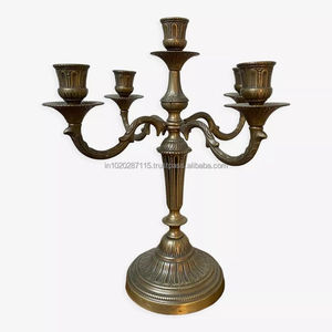 Candelabros de latón hechos a mano de estilo antiguo elegante para decoración del hogar de lujo y exhibición de iluminación de centro de mesa de boda - Product Image 4
