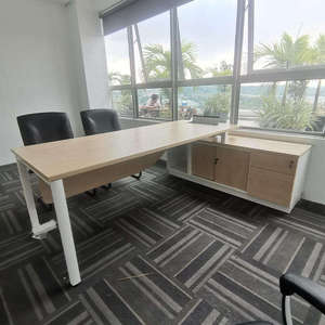 Escritorio de Computadora Moderno en Forma de L con Gabinete de Almacenamiento, Superficie de Madera, Estructura de Acero, Color Blanco, de Grado Comercial para Uso en el Hogar y la Oficina - Product Image 3