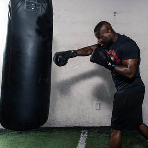 Equipo de Entrenamiento de Primera Calidad para Luchadores Profesionales, Guantes de Sparring con Cordones, Acolchado Duradero y Cómodo para Entrenamiento en el Gimnasio - Product Image 5
