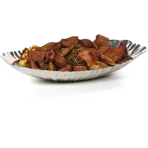 Nouveau bol de service artisanal de designer avec des courbes fluides et une finition métallique authentique pour une restauration raffinée, sûr pour la consommation. - Product Image 4