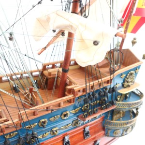 El más vendido - SAN FELIPE - Maqueta de barco velero español hecha a mano en madera del fabricante vietnamita GIA NHIEN CO., LTD - Product Image 3