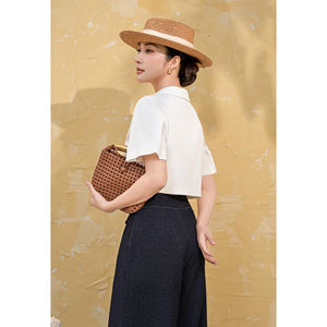 Blusa Elegante Blanca para Mujer con Cierre Frontal, Estilo Oficina, Casual de Negocios, Cómoda, Tipo Croptop, ODM OEM LEX - Product Image 4