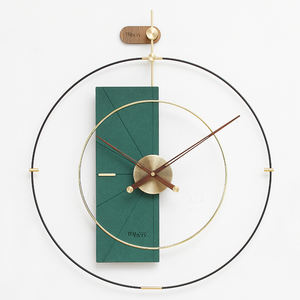 Horloges murales antiques en métal et en bois complètent les intérieurs audacieux et neutres, le corps métallique améliore la durabilité et la stabilité. - Product Image 2