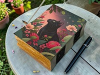 Carnet de sorcière floral en cuir noir style Grimoire, papier vintage à bords festonnés (400 pages), motif Nuit étoilée, reliure cousue, cadeau