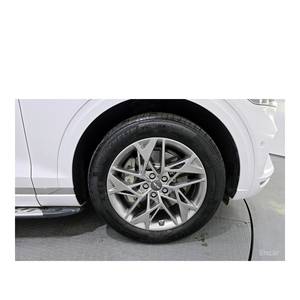 Genesis GV70 2.5T 2024 Gasolina AWD con 23,494 km, Volante a la Izquierda, Caja de Cambios Automática, Asientos de Cuero, Cámara Trasera - Product Image 5