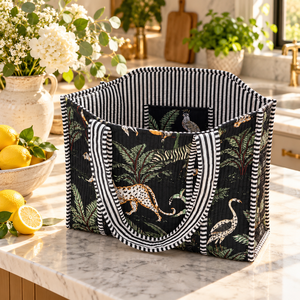 Bolso de Mano Acolchado de Algodón con Estampado de Animales Salvajes de Safari, Color Negro, con Diseño Tropical y Botánico, para Mujer - Product Image 3