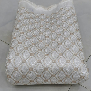 Tissu de broderie en velours, tissu de broderie en dentelle filet pour robes, exportation textile en gros pour le marché mondial - Product Image 3