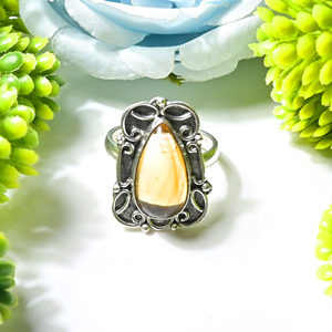 แหวนพลอยโอปอลธรรมชาติประดับเงินแท้ทรงกรอบ รุ่น AG-003 จาก Anvika Gems Jewels เหมาะสำหรับเป็นของขวัญวันครบรอบหรือหมั้นสำหรับผู้หญิง - Product Image 1
