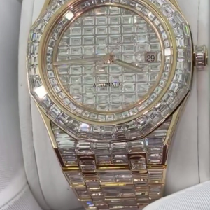 Montre de haute qualité personnalisée, sertie de diamants de laboratoire, en acier inoxydable, de la meilleure qualité, pour hommes - Product Image 1