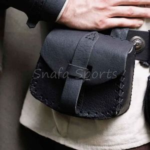 Sac banane vintage en cuir véritable pour homme, à porter à la taille ou à la poitrine, vente en gros |   Pochette en cuir multifonction avec logo personnalisé - Product Image 2